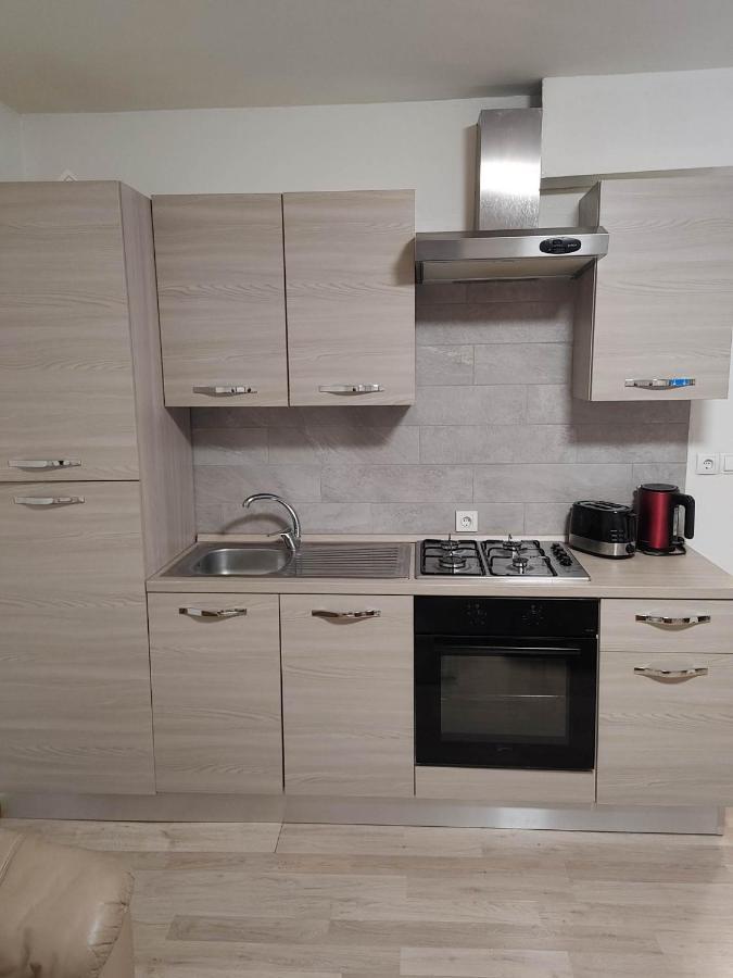 Tomy Appartamento Capodistria Esterno foto